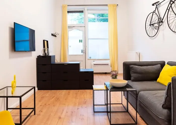 Spacious Two Br Ac Selfcheckin Berlin