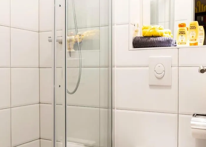 Spacious Two Br Ac Selfcheckin